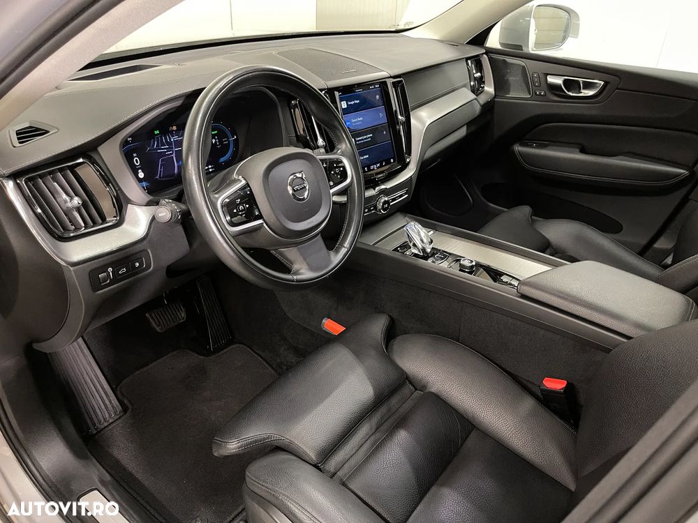 Volvo XC 60 T6 AWD Recharge Geartronic Inscription - 5