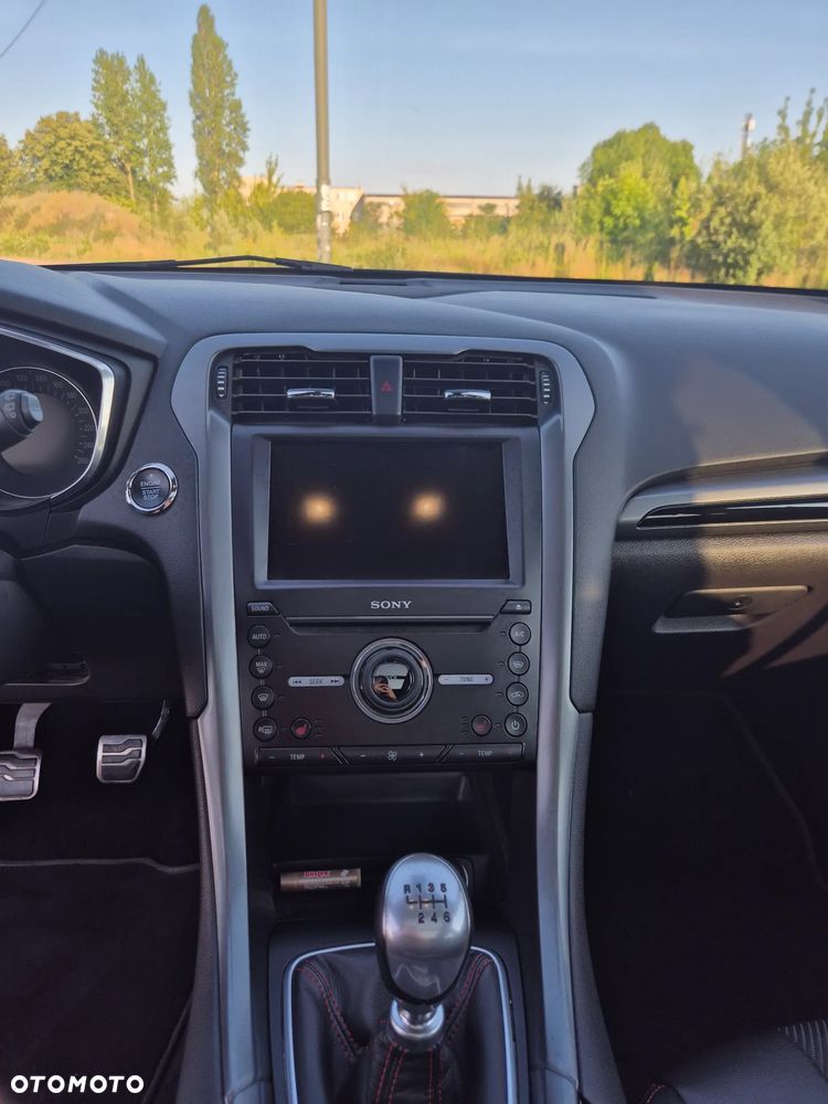 Ford Mondeo 1.5 EcoBoost ST-Line X - 23