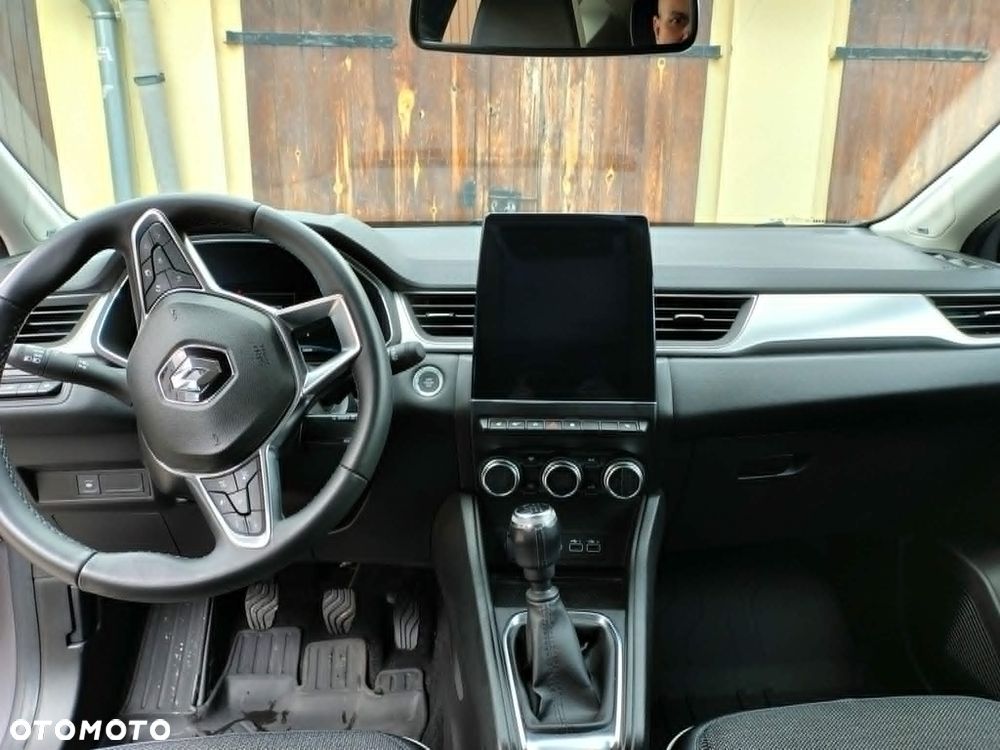 Renault Captur 1.3 TCe mHEV Techno - 10