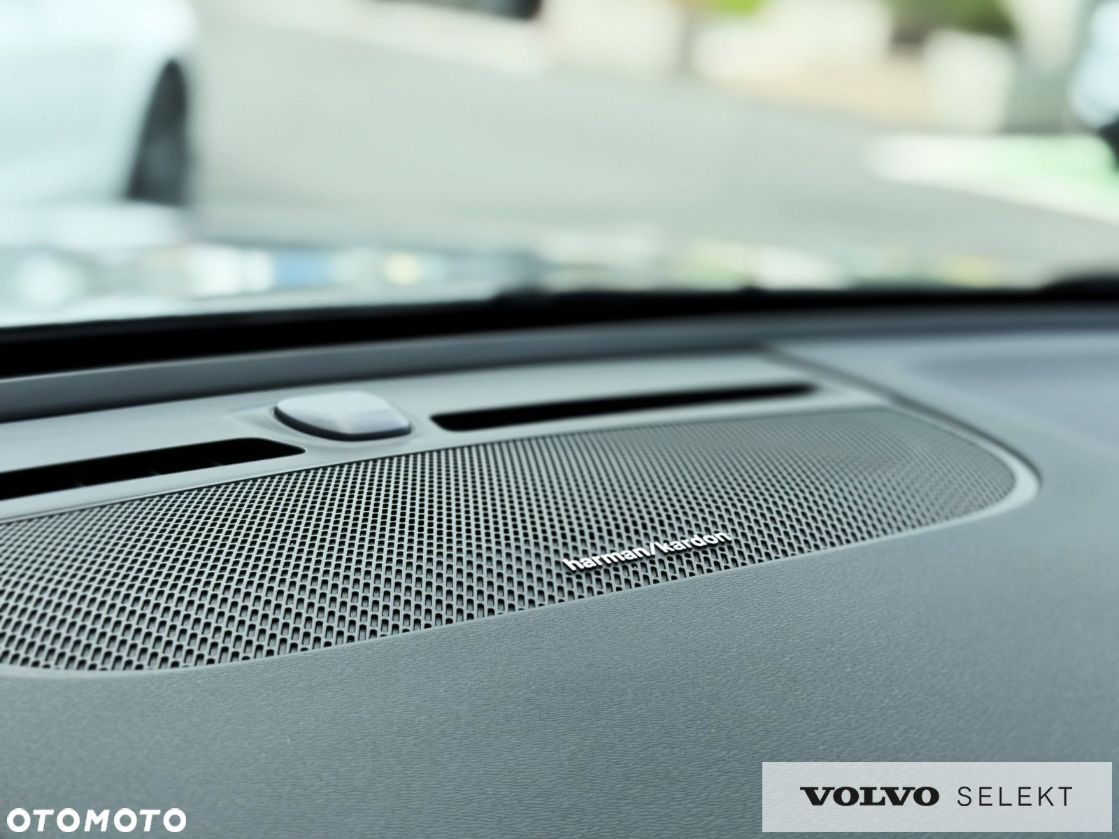 Volvo XC 40 - 32