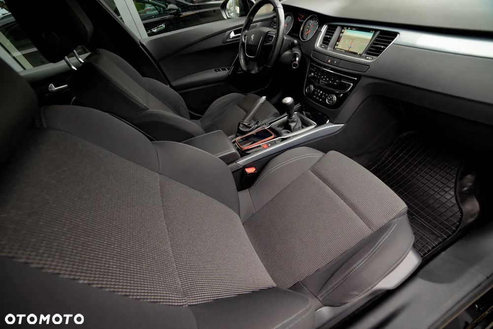 Peugeot 508 SW BlueHDi 120 Stop&Start Business-Line - 32