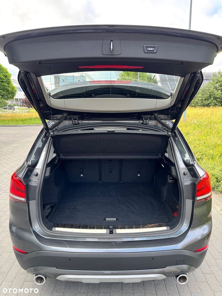 BMW X1 xDrive18d - 17
