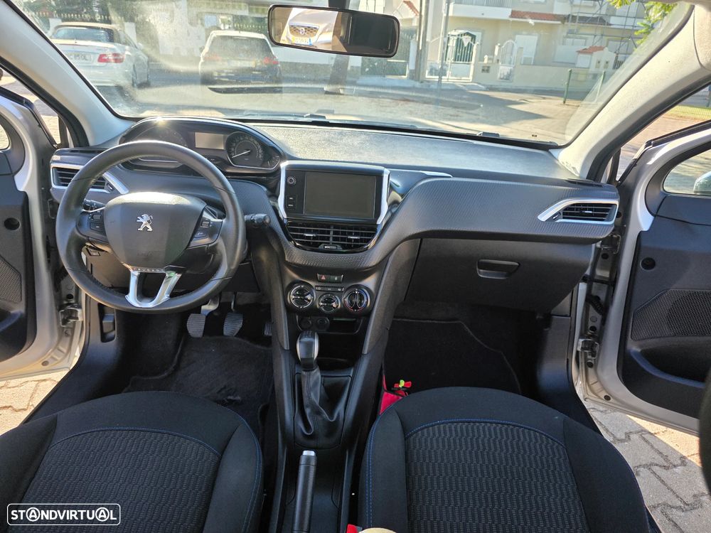 Peugeot 208 82 VTI Style - 8