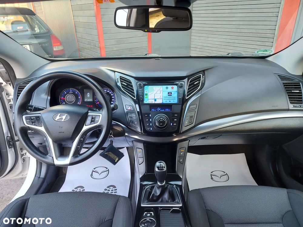 Hyundai i40 i40cw 1.7 CRDi Fifa World Cup Edition - 16