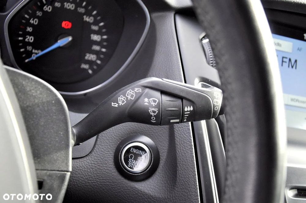 Ford Focus 1.0 EcoBoost Start-Stopp-System ST-LINE STYLE - 16