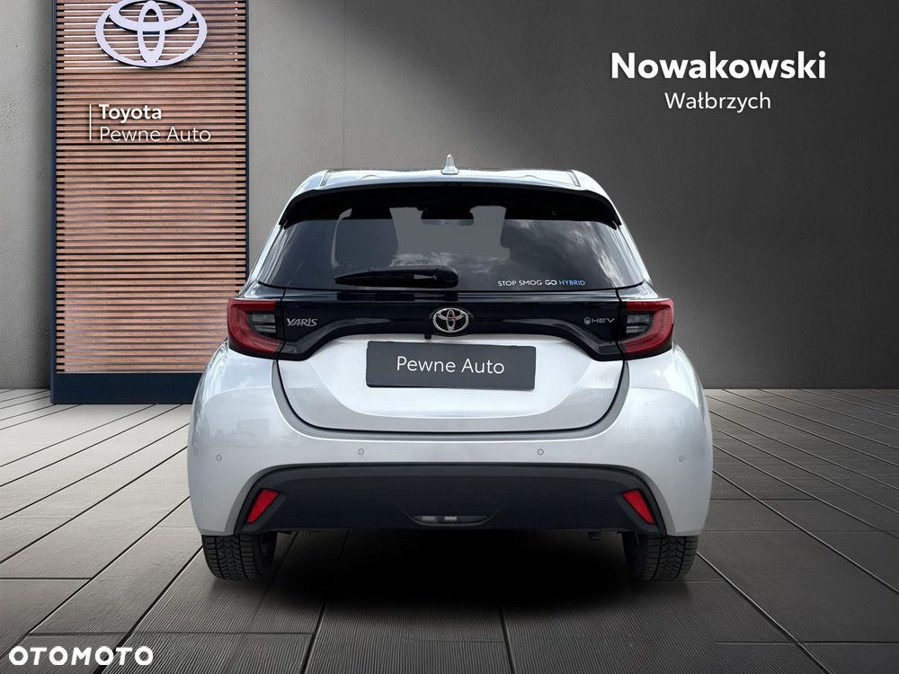 Toyota Yaris Hybrid 1.5 Style - 8