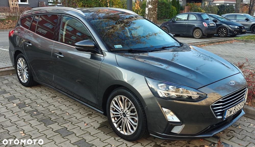 Ford Focus 1.0 EcoBoost Titanium - 1