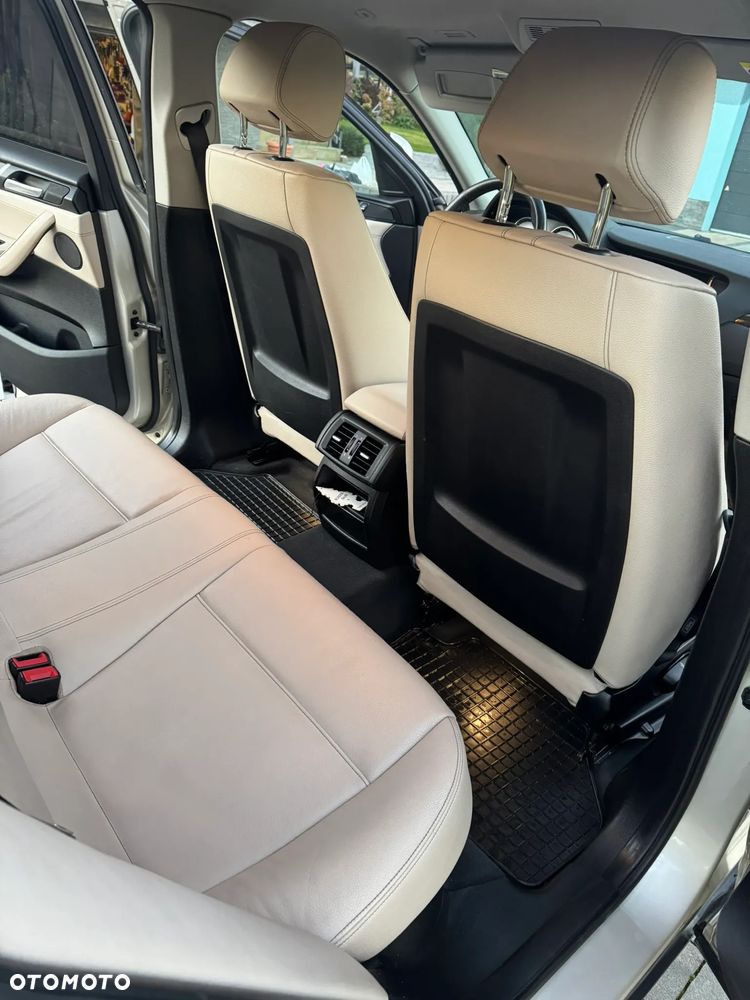 BMW X4 xDrive20i - 8