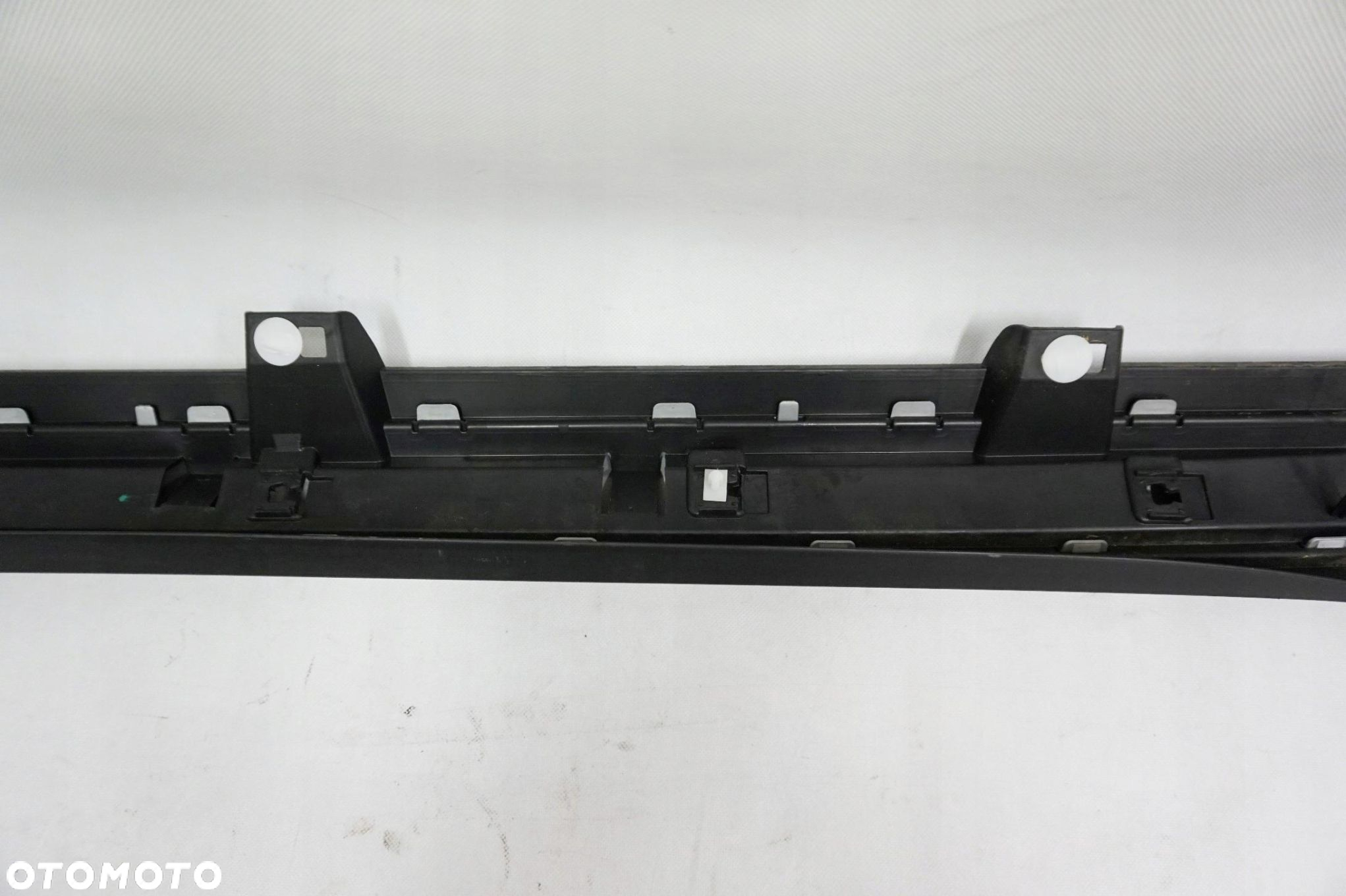 LISTWA PROGOWA PRAWA FORD FIESTA ACTIVE VII MK8 - 10