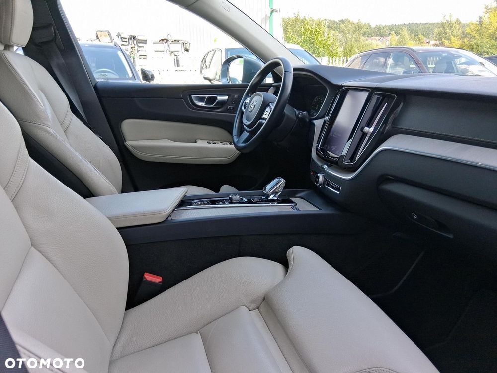 Volvo XC 60 - 11