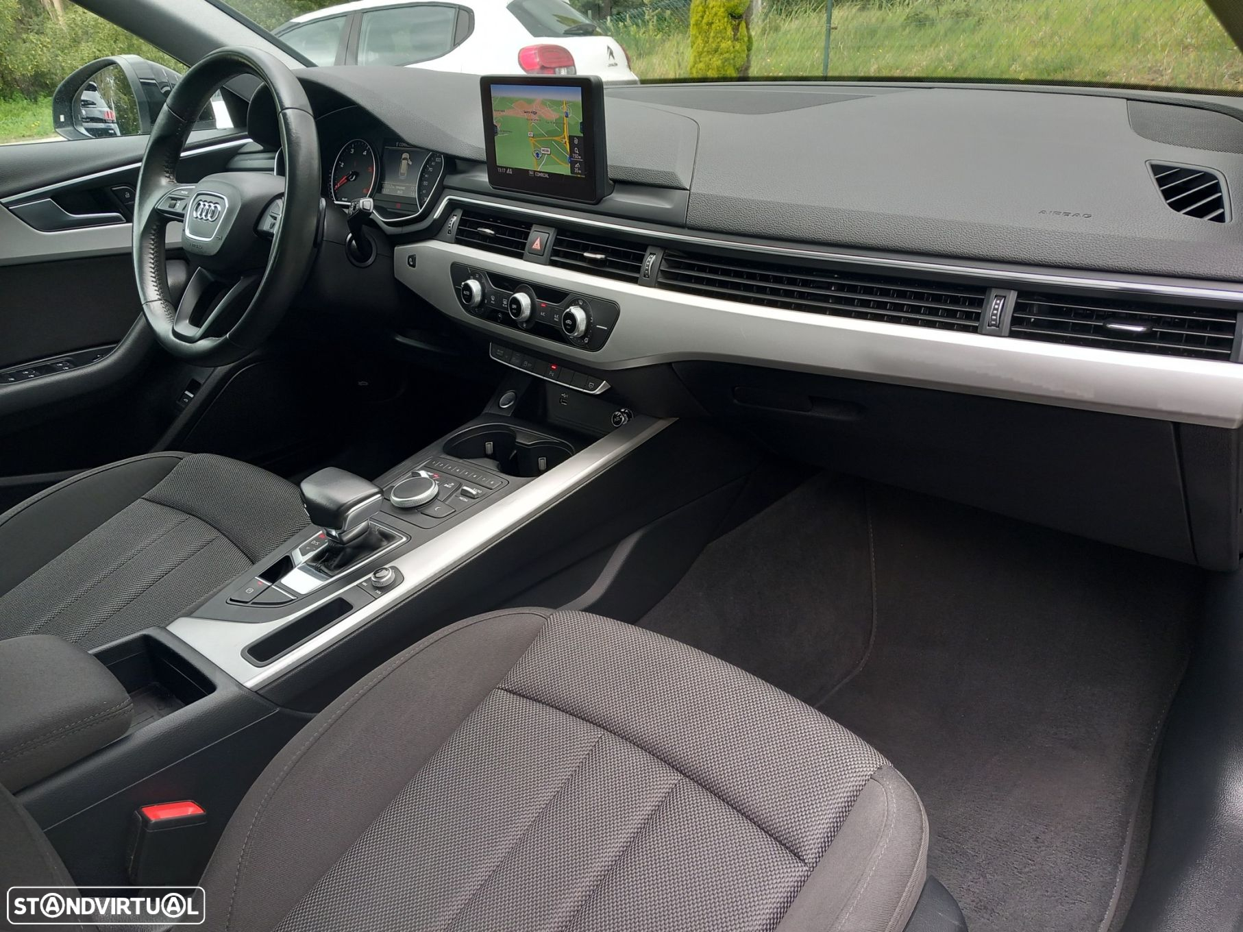 Audi A4 Avant 35 TDI Design S tronic - 20