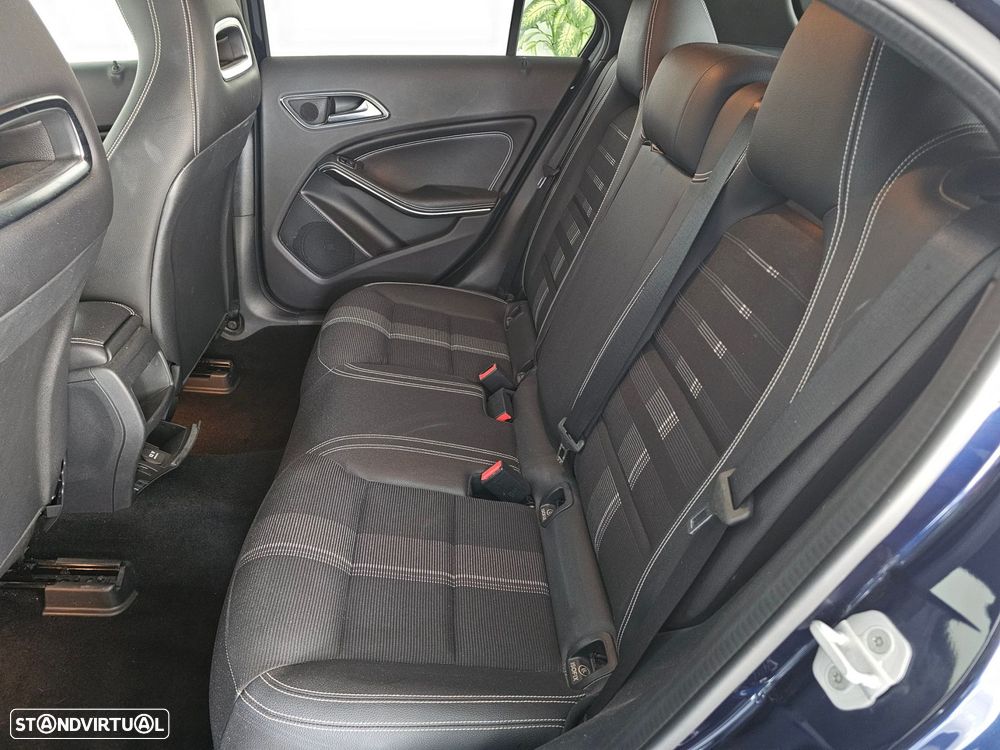 Mercedes-Benz A 180 d Urban Aut. - 9