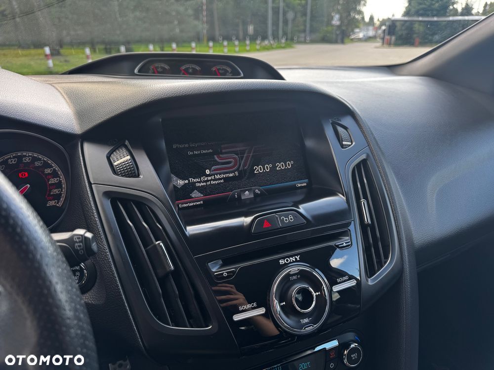 Ford Focus 2.0 EcoBoost ST-2 - 17