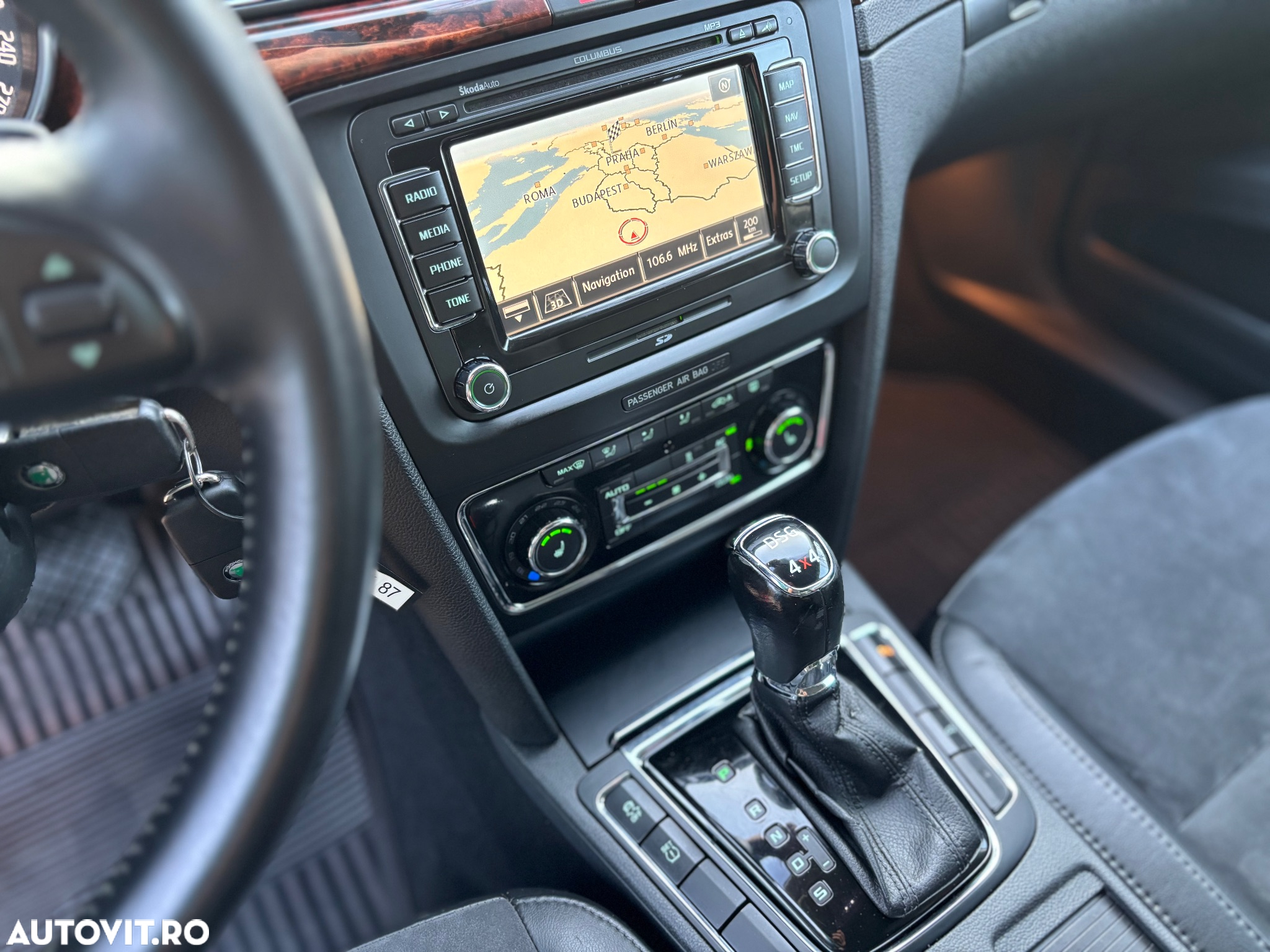 Skoda Superb 2.0 TDI 4x4 DSG Elegance - 22