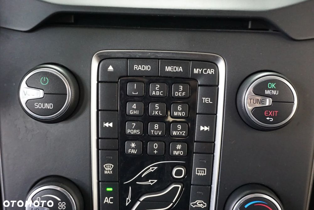 Volvo V40 D2 Kinetic - 34