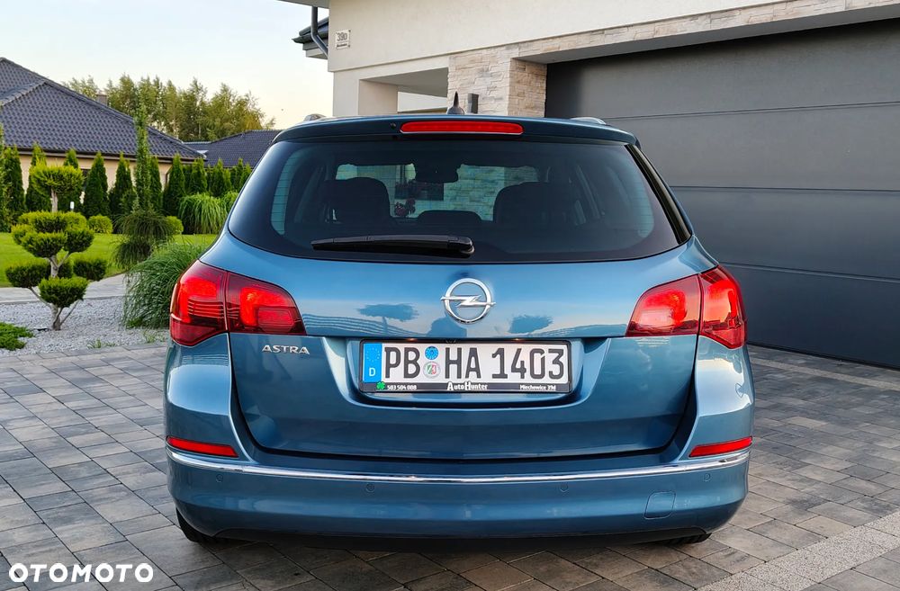 Opel Astra 1.4 Turbo Exklusiv - 6