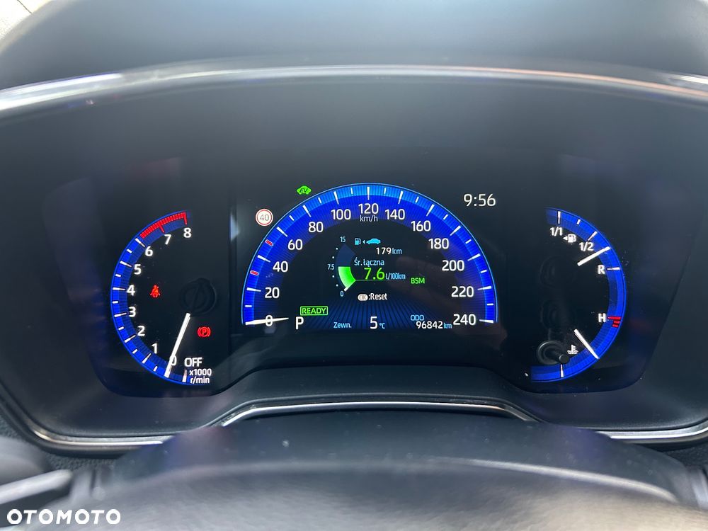 Toyota Corolla 2.0 Hybrid Executive - 25