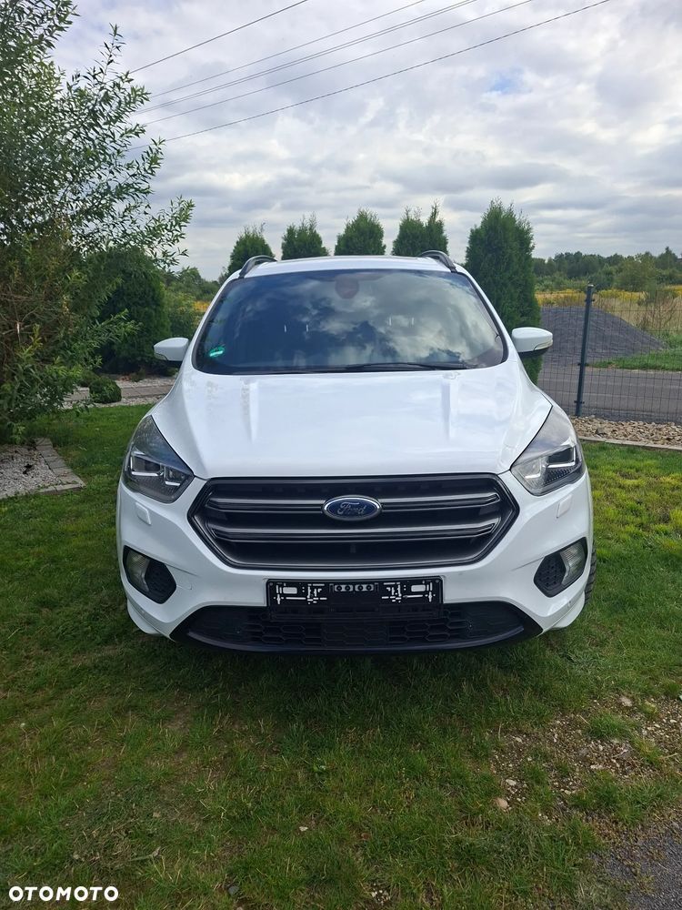 Ford Kuga - 2