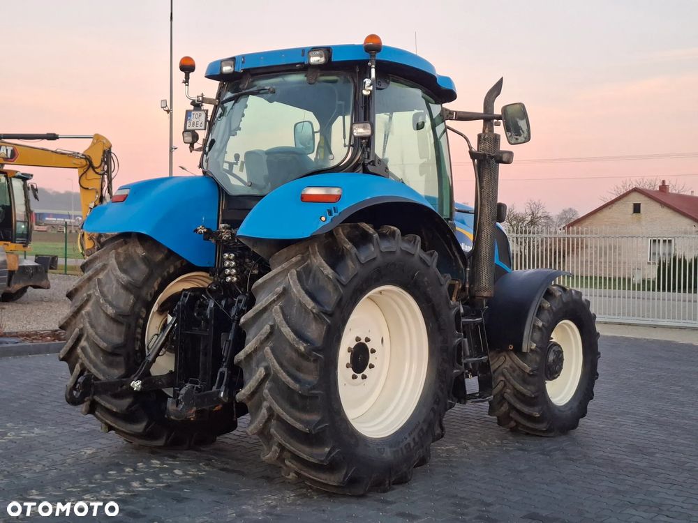 New Holland T6090 - 6