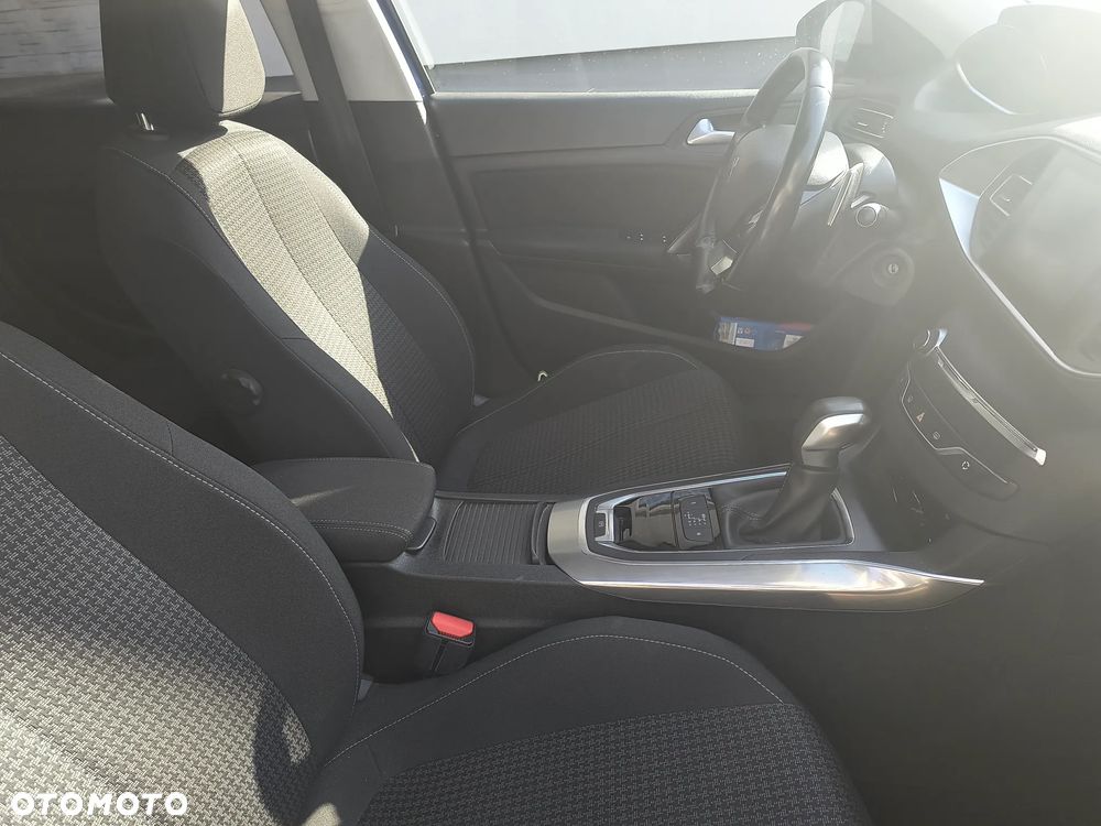 Peugeot 308 BlueHDi FAP 130 EAT6 Stop & Start Allure - 14