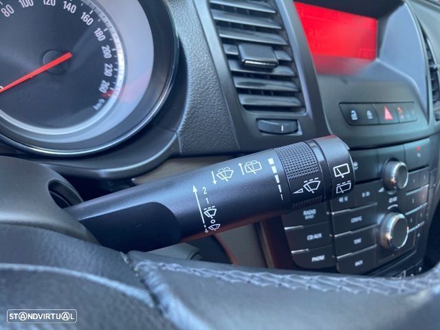 Opel Insignia Sports Tourer 2.0 CDTi Edition S/S — fotografia 15