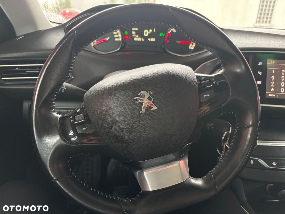 Peugeot 308 1.2 PureTech Active S&S EAT6 - 25