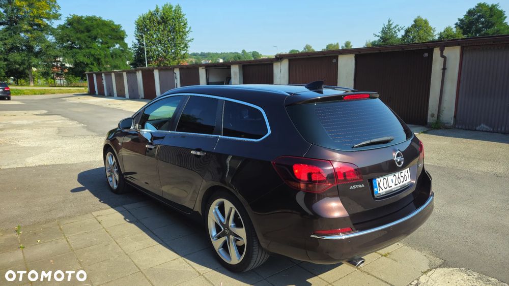 Opel Astra 2.0 CDTI Cosmo - 6