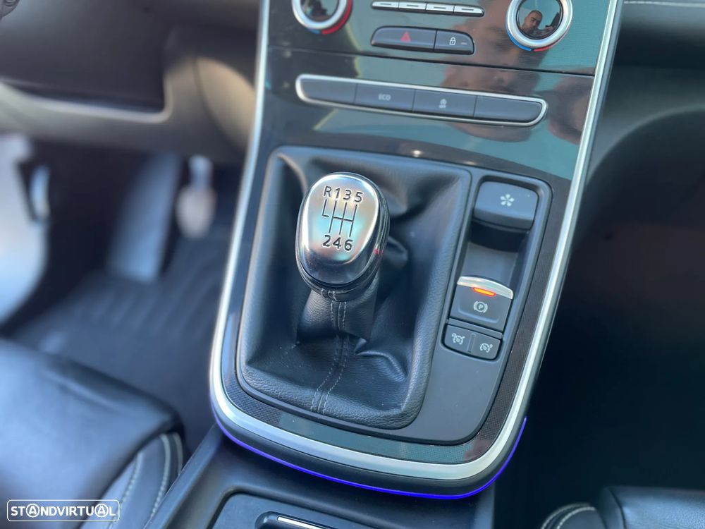 Renault Grand Scénic 1.6 dCi Bose Edition SS - 17