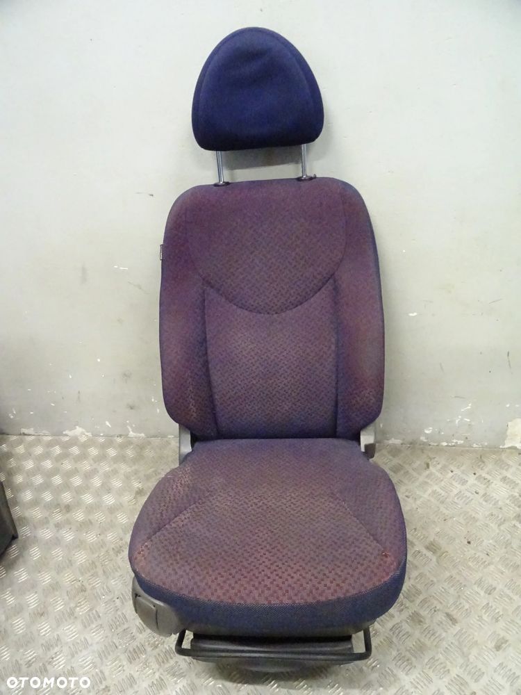 FOTEL PASAŻERA PRAWY PRZÓD FIAT MULTIPLA NR255 - 1