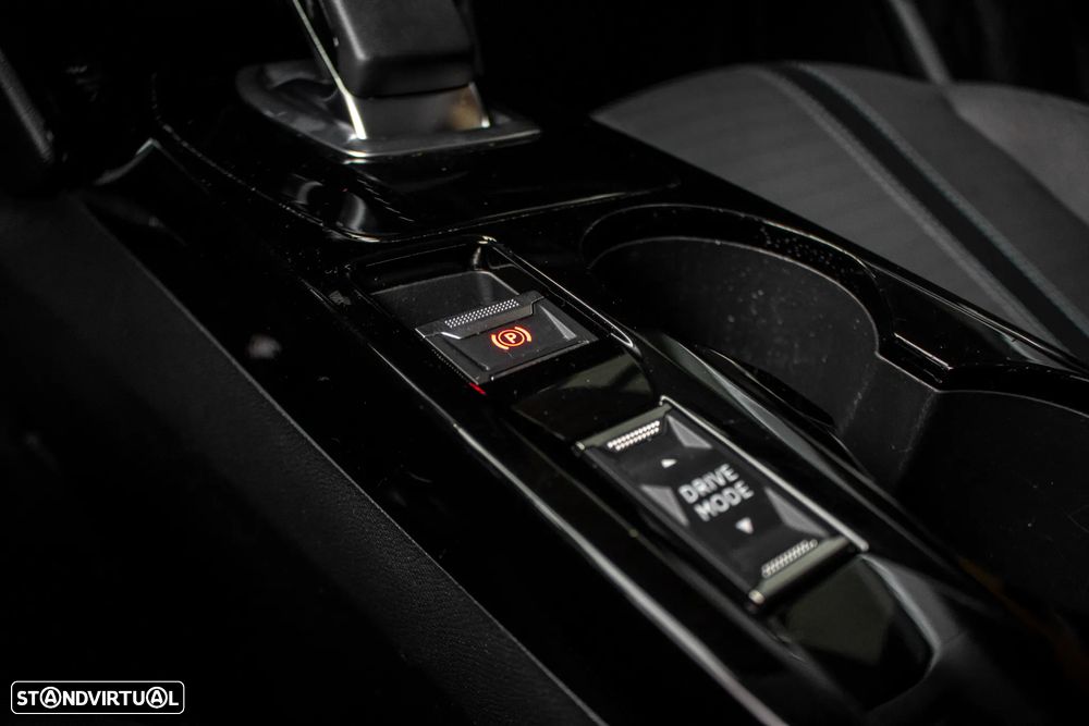 Peugeot e-208 Allure - 20