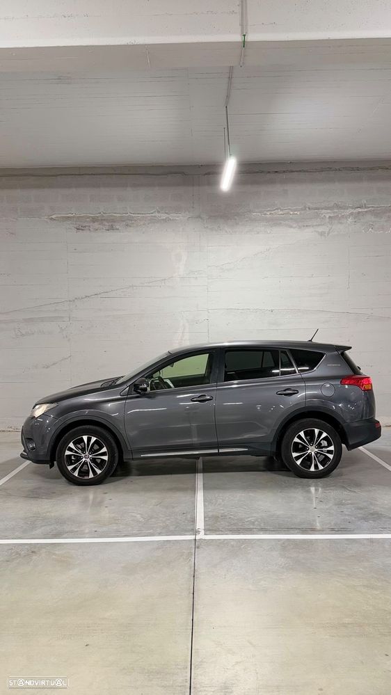 Toyota RAV4 2.0 D-4D 4x2 S&S Comfort - 2