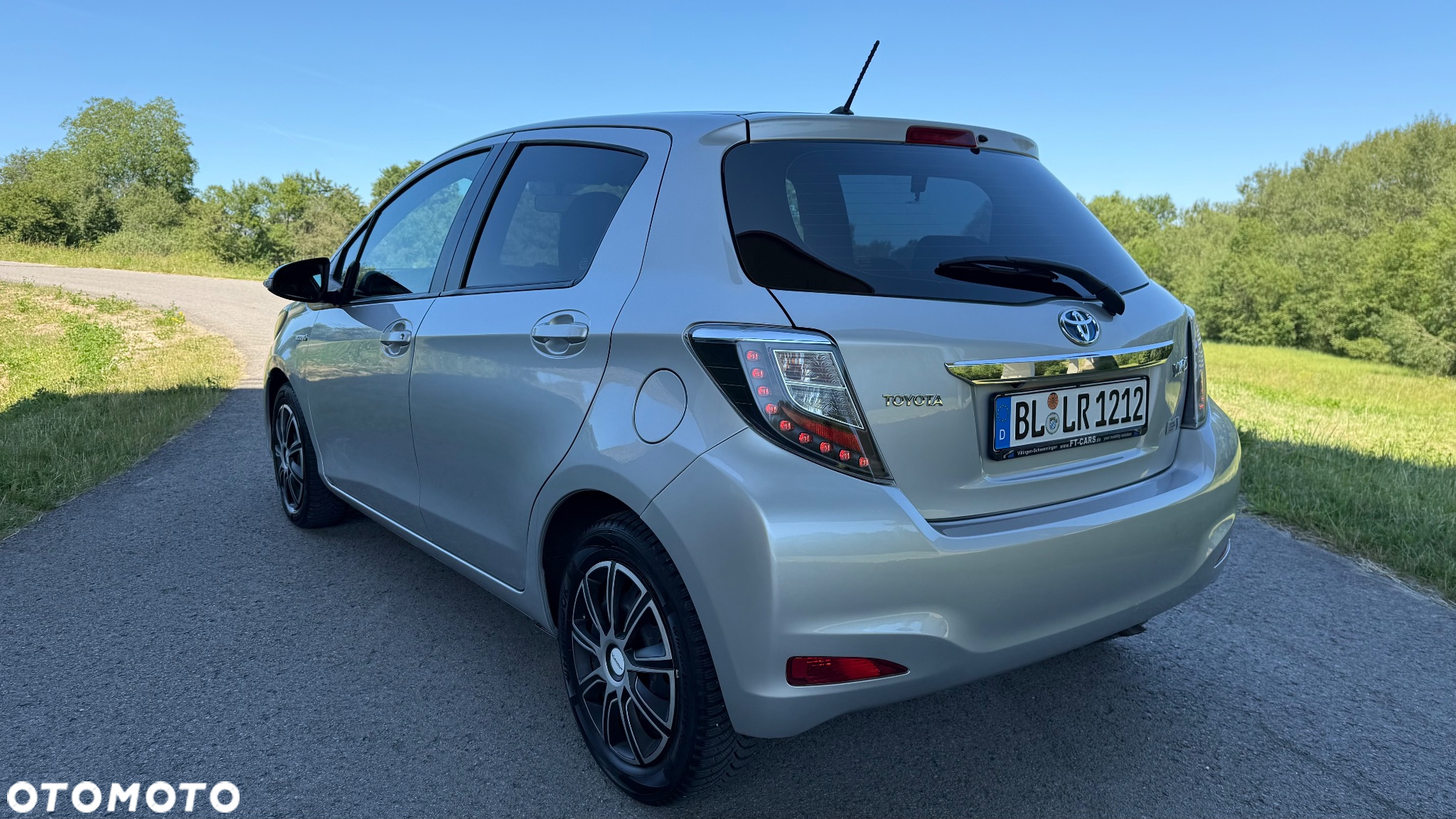 Toyota Yaris Hybrid 100 Active - 2