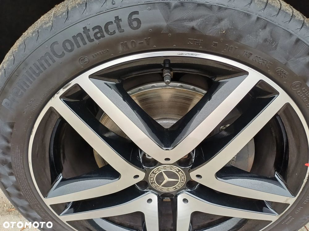 Mercedes-Benz Klasa V 300 d Extralang 9G-TRONIC Avantgarde - 23