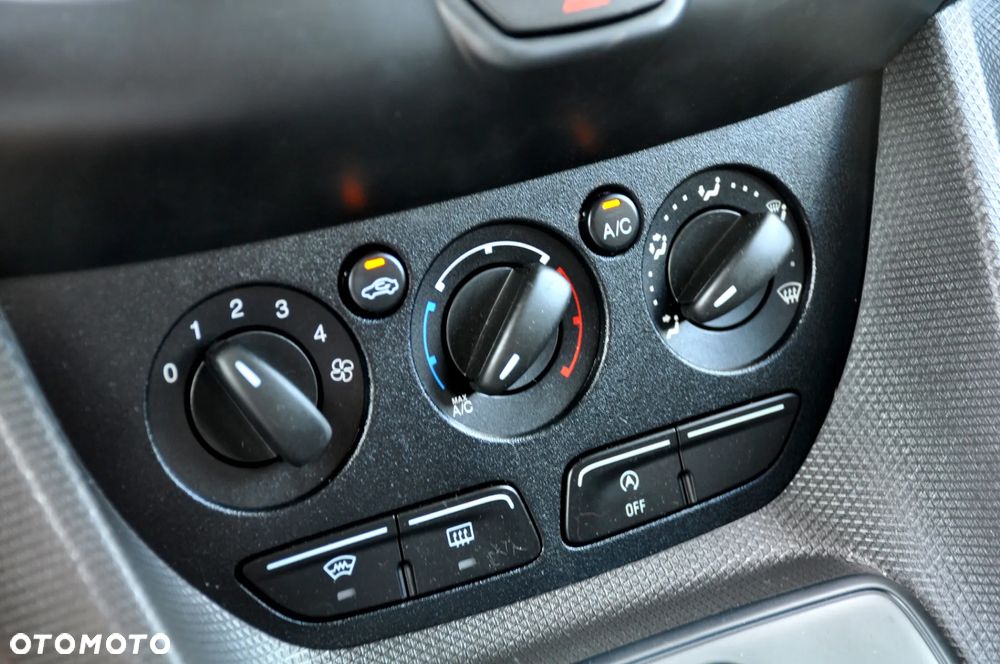 Ford Tourneo Connect 1.5 TDCi Trend PowerShift - 23