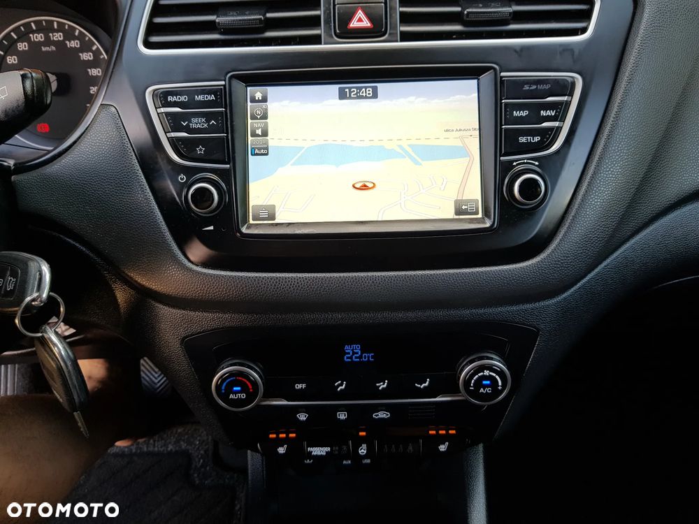 Hyundai i20 1.2 YES Plus - 32