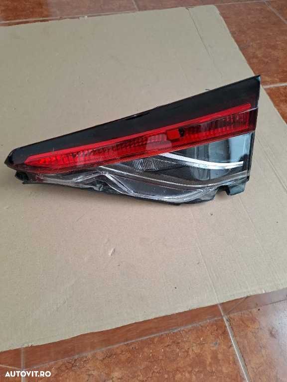 Stop dreapta pe portbagaj Toyota Corolla E21 berlina an 2019-2022 - 1