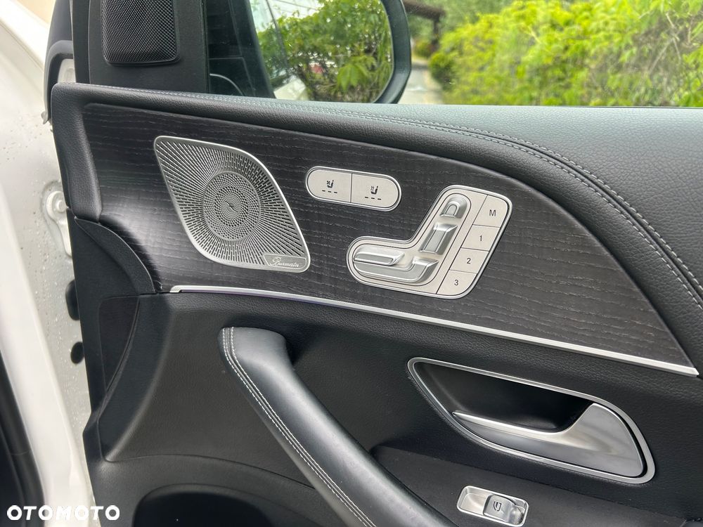 Mercedes-Benz GLS - 15