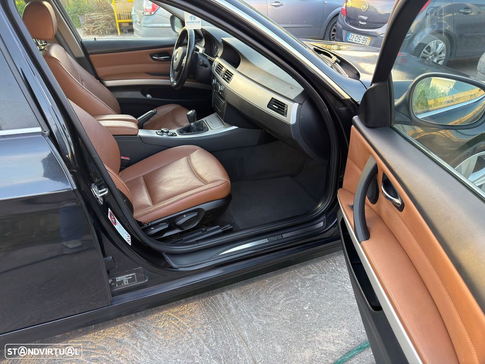 BMW 320 d Navigation - 21