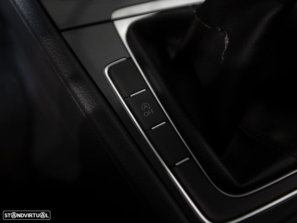 VW Golf Variant - 16