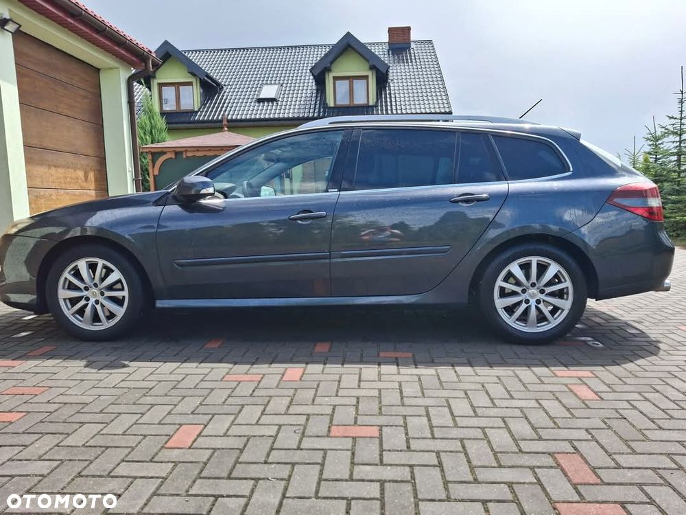 Renault Laguna 2011 photo 5