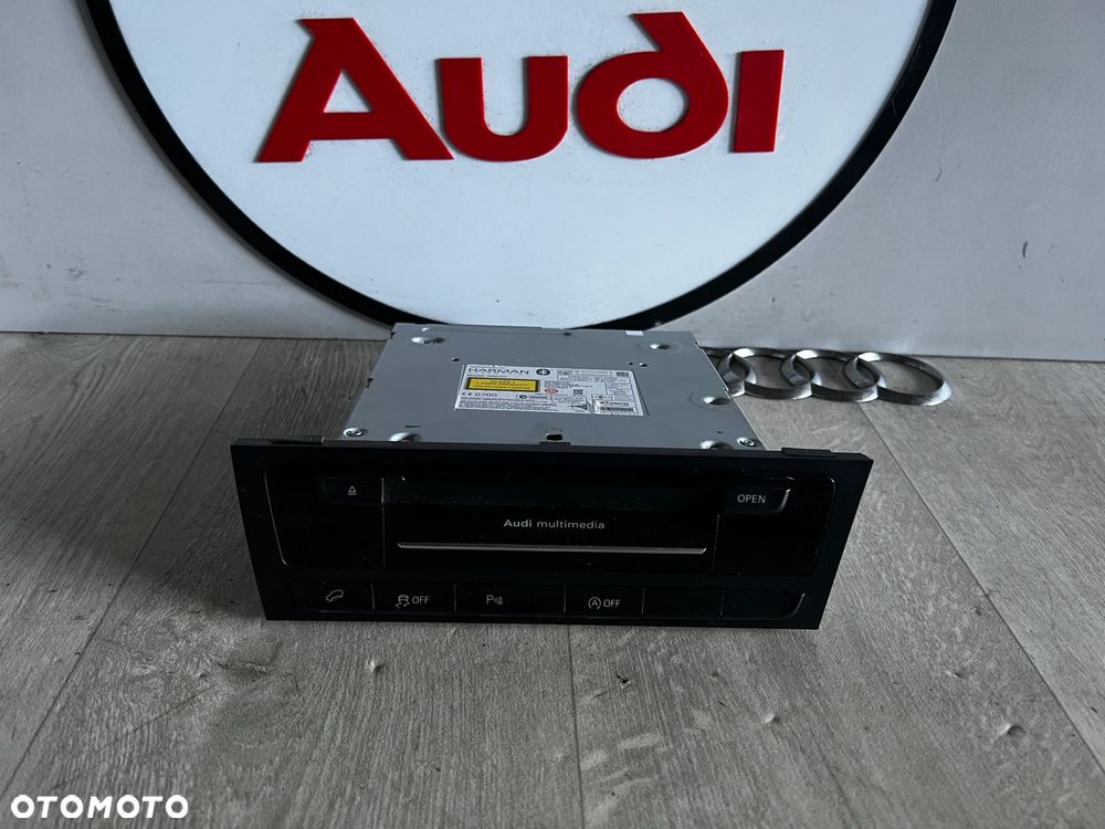 AUDI A4 B8 A5 A6 RADIO CZYTNIK NAWIGACJI KART SD MMI 8R2035666K - 1