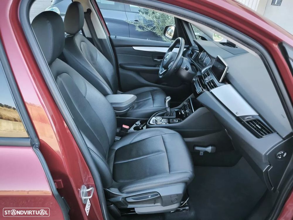 BMW 216 Active Tourer d Line Luxury - 27