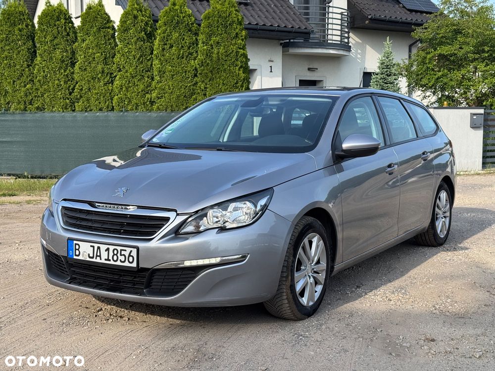 Peugeot 308 - 1