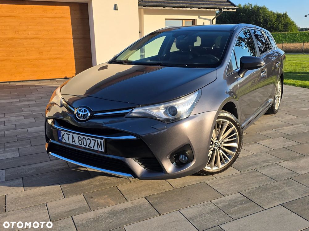 Toyota Avensis - 11
