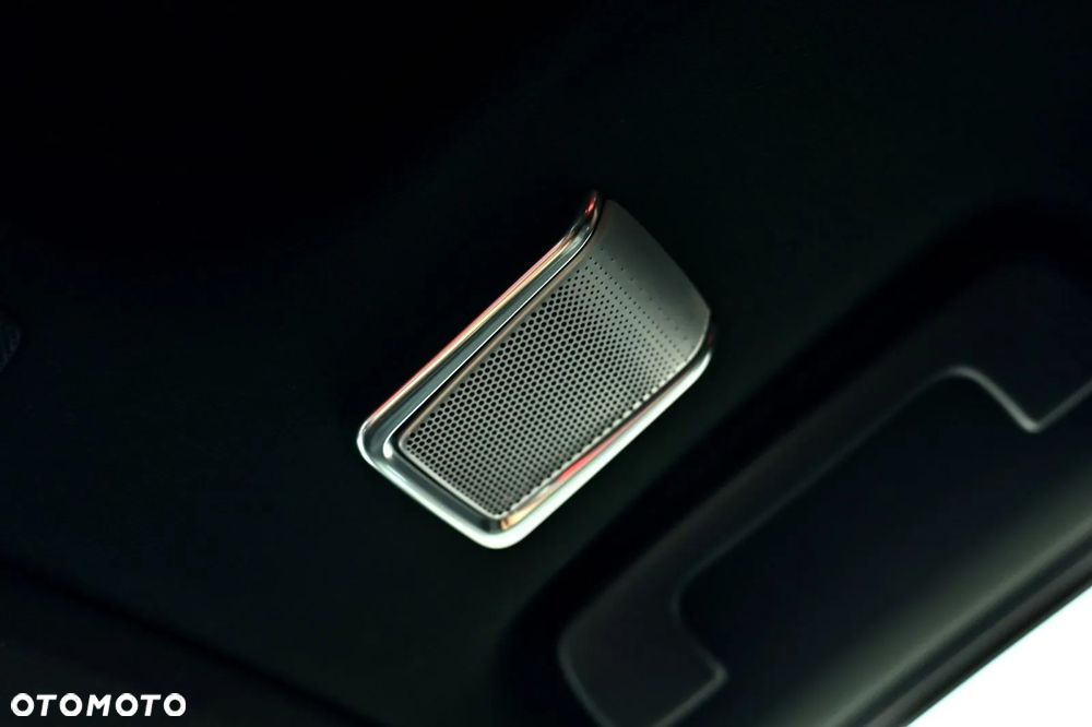 Cadillac Escalade - 38