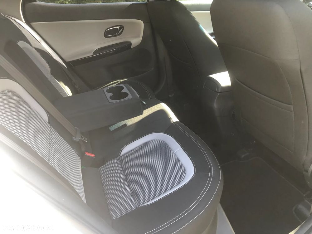 Kia Ceed 1.6 CRDi 128 Dream Team Edition - 21