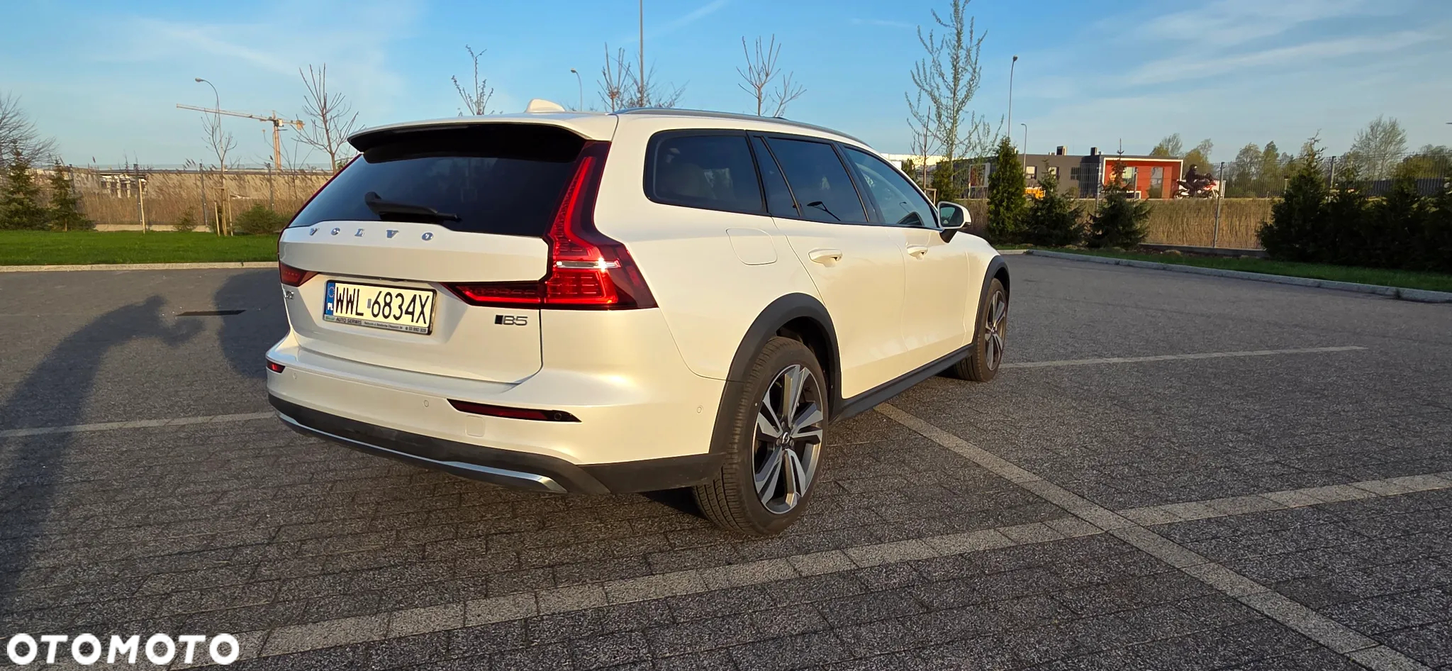Volvo V60 Cross Country B5 B AWD Plus - 5