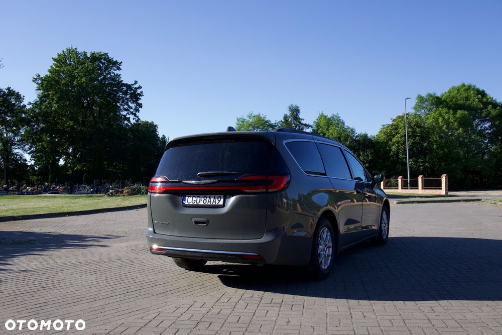 Chrysler Pacifica - 6