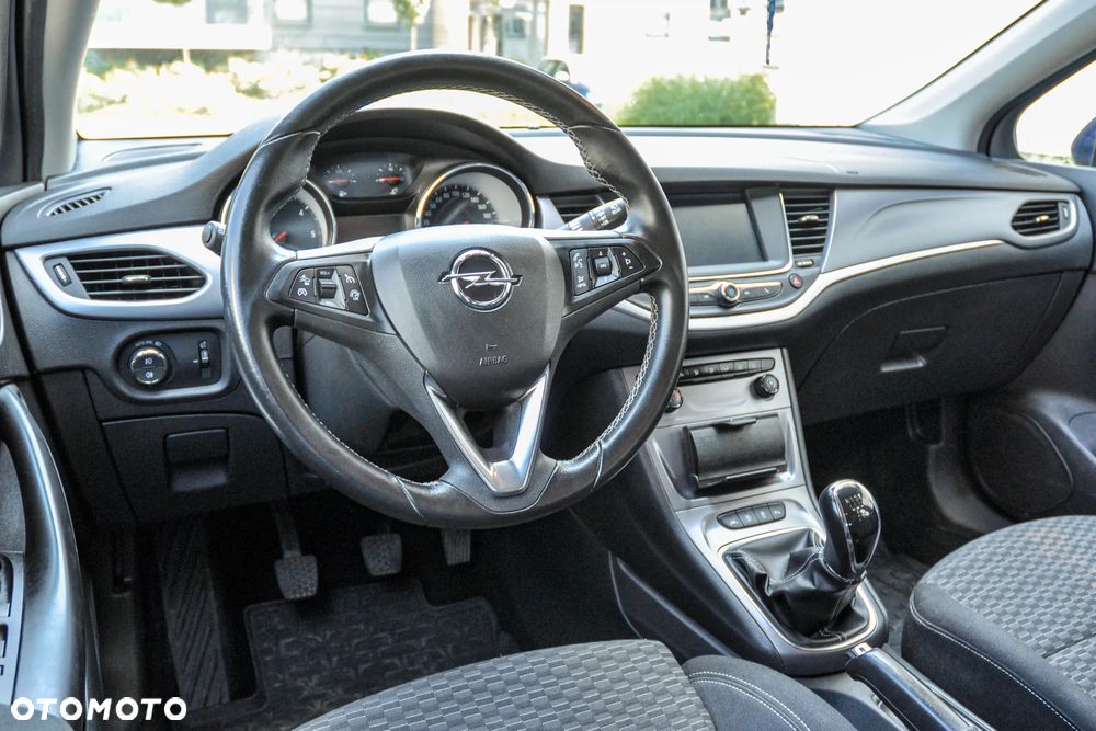 Opel Astra - 9
