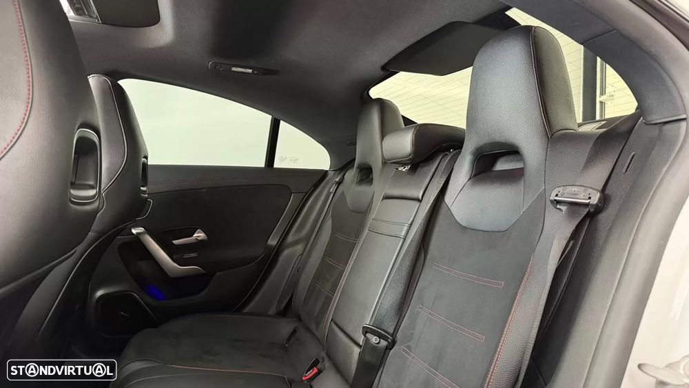Mercedes-Benz CLA 250 7G-DCT AMG Line - 33